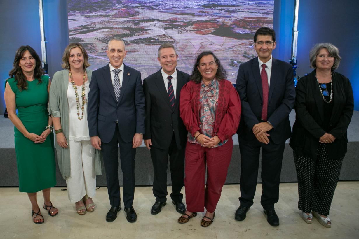 El presidente de Castilla-La Mancha, Emiliano García-Page, anuncia la tramitación de Proyecto de Singular Interés para Hydnum Steel