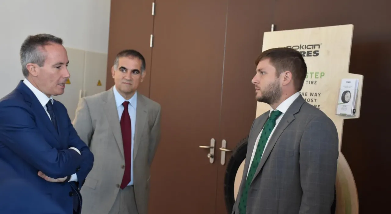 El Gobierno regional impulsa la actividad industrial a través de la aprobación urbanística por valor de más de 150 millones de euros